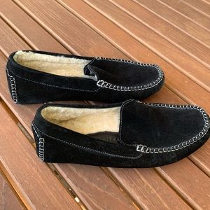 Cole Haan Black Suede w/Sherpa house shoes 7 1/2B